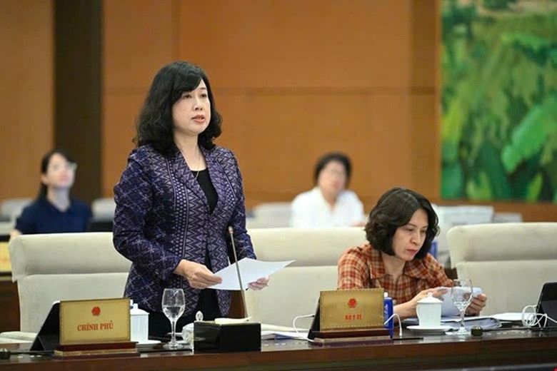 Từ hôm nay, người dân có quyền tự quyết định về số con sẽ sinh