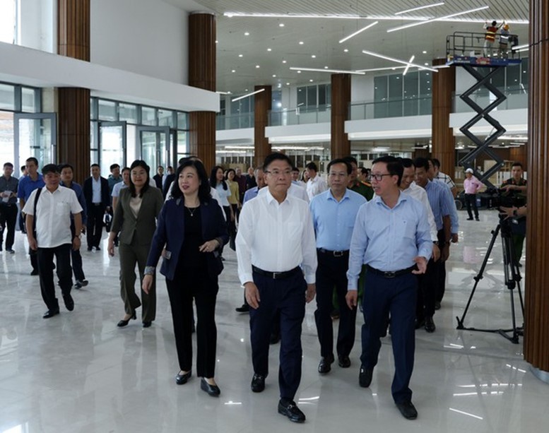 Phấn đấu khánh thành cơ sở 2 của bệnh viện Bạch Mai, Việt Đức vào ngày 19/12