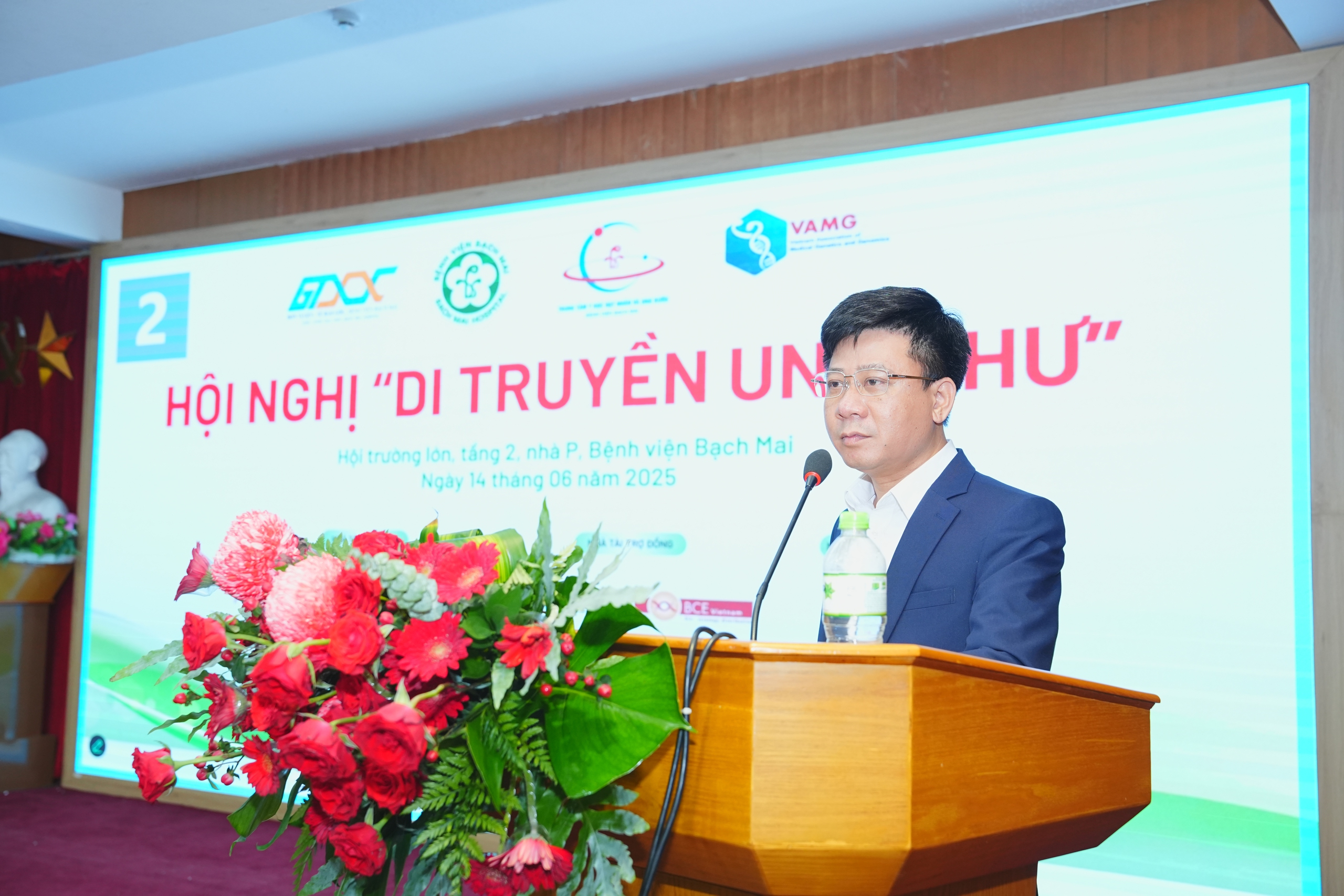 Nhiều bệnh ung thư ngày càng trẻ hoá, có tính di truyền, bố mẹ mắc, con cái cũng nguy cơ- Ảnh 1.