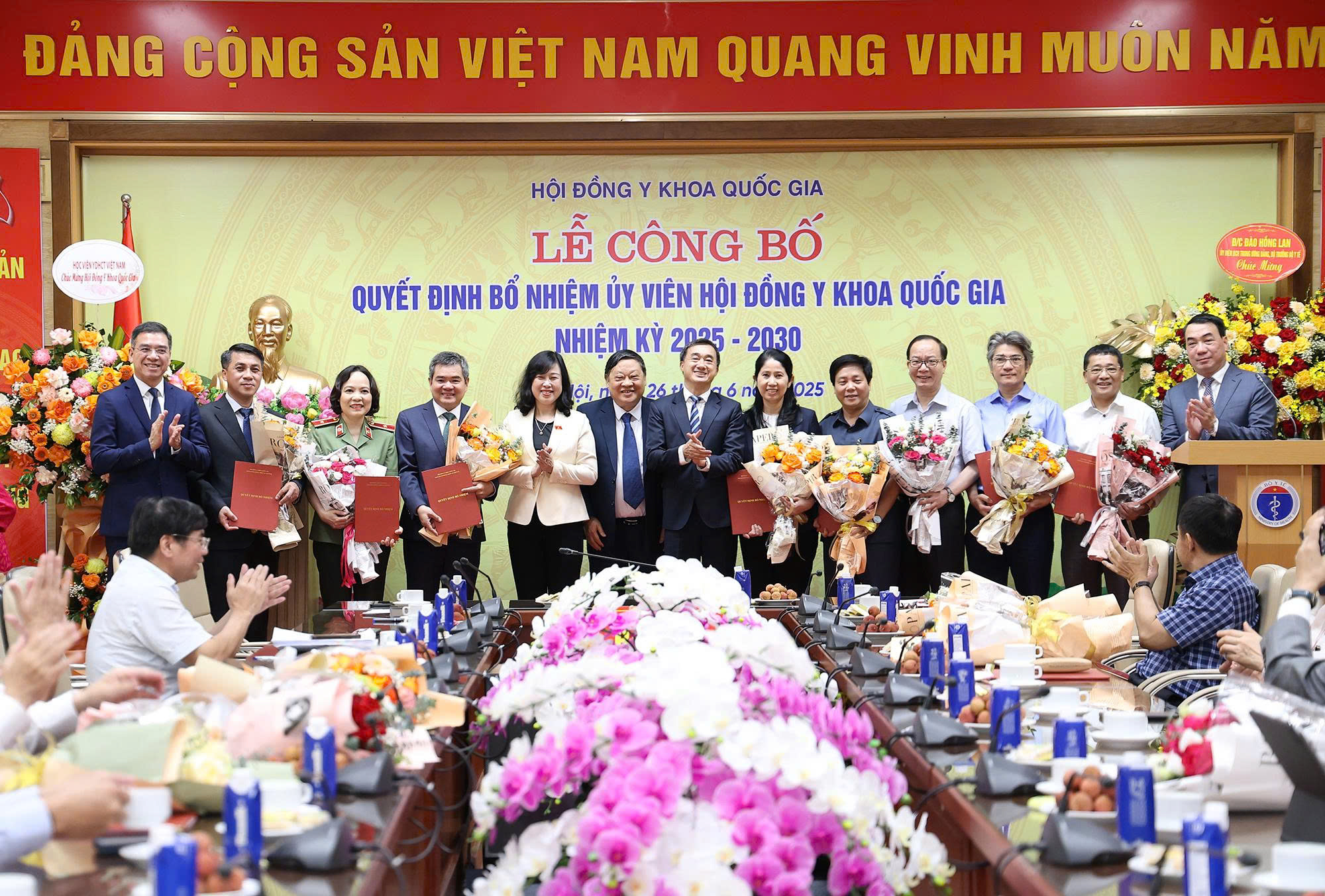 Bộ trưởng Đào Hồng Lan giao 5 nhiệm vụ trọng tâm cho Hội đồng Y khoa Quốc gia- Ảnh 3.