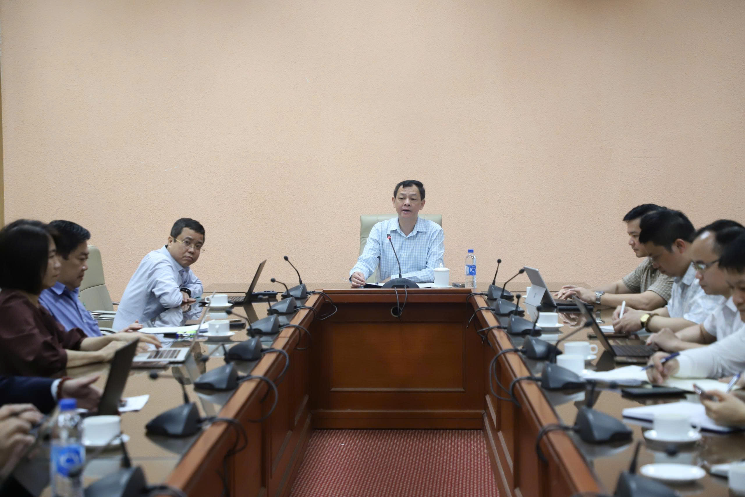 Lập Tổ công tác hỗ trợ, hướng dẫn địa phương triển khai nhiệm vụ thuộc chuyển đổi số y tế- Ảnh 4.